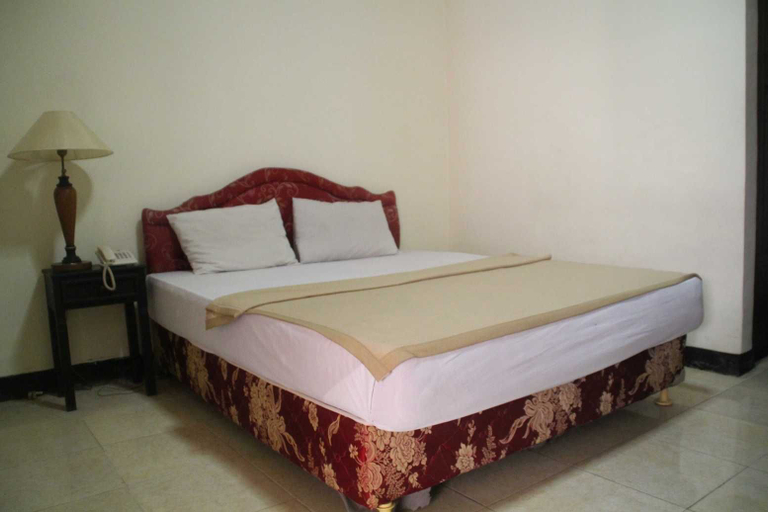 Homestay Simpang Tujuh Room Type - Deluxe Double Room