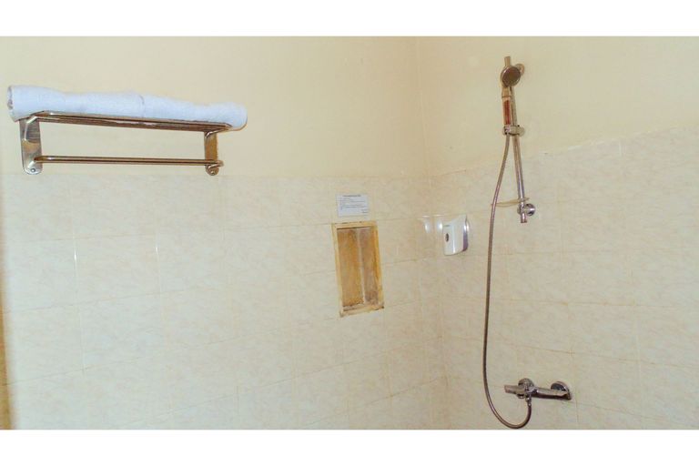 Bathroom 8