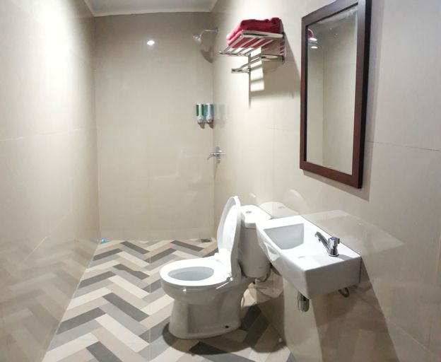 Bathroom 3
