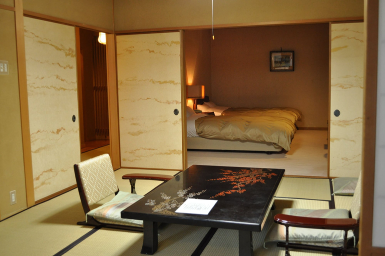 Bedroom 5, Yunoshimakan, Gero