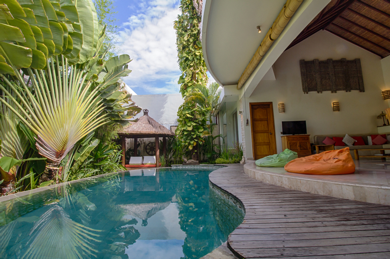 Swimming Pool 3