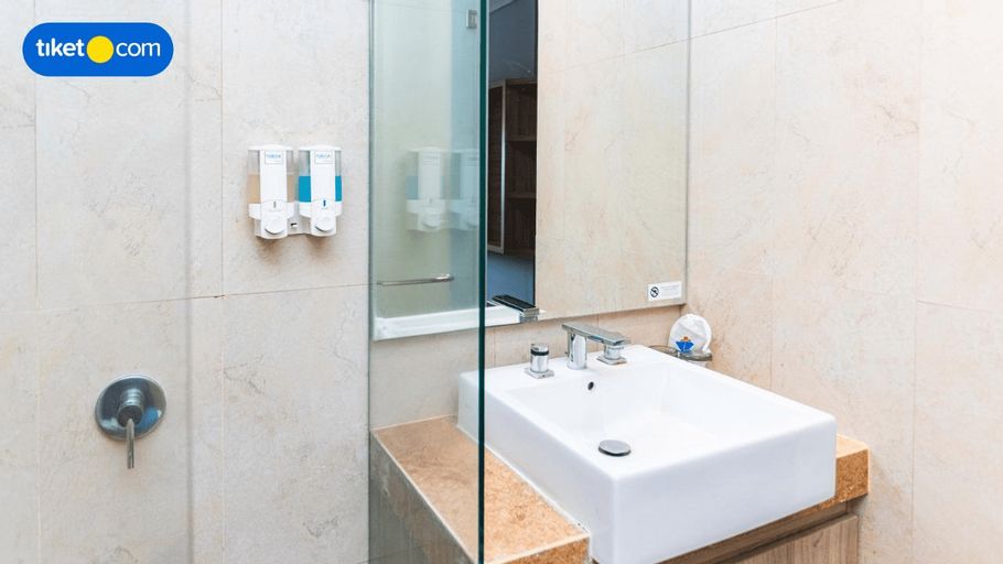 Bathroom 20