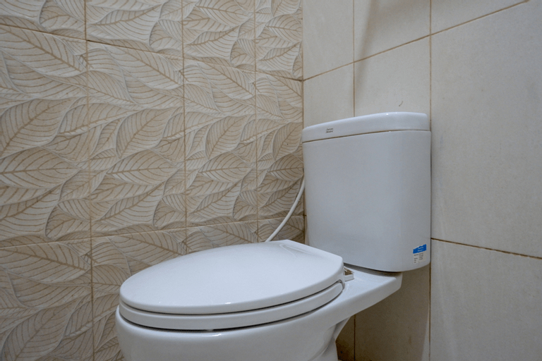 Bathroom 10