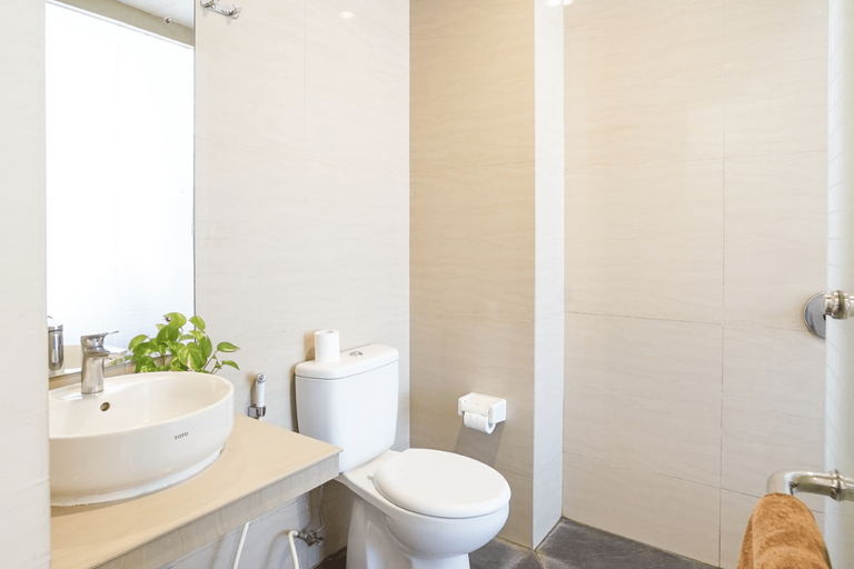 Bathroom 7