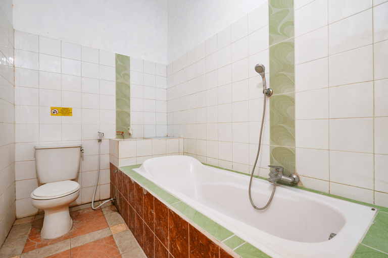 Bathroom 4