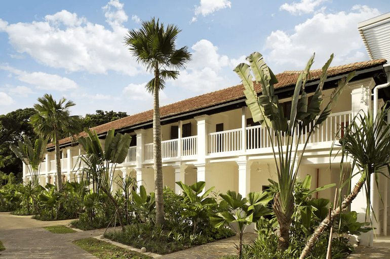 Exterior 3