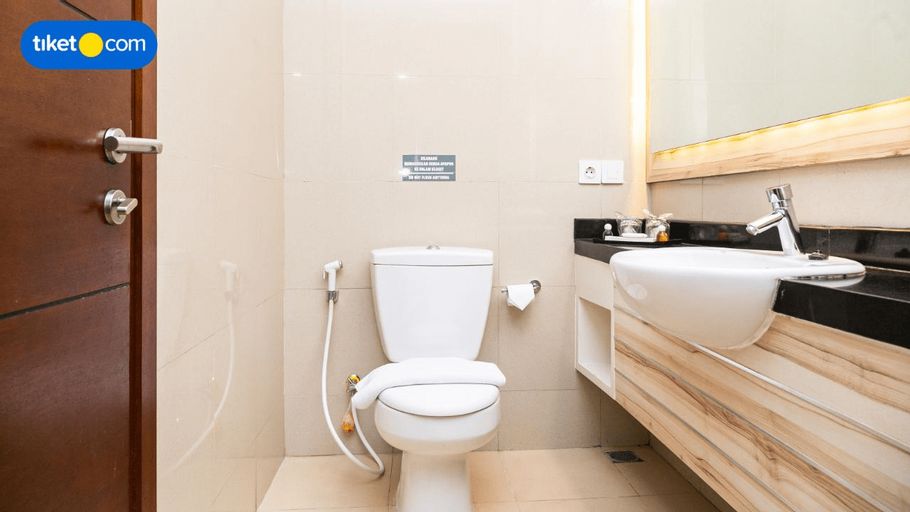 Bathroom 6