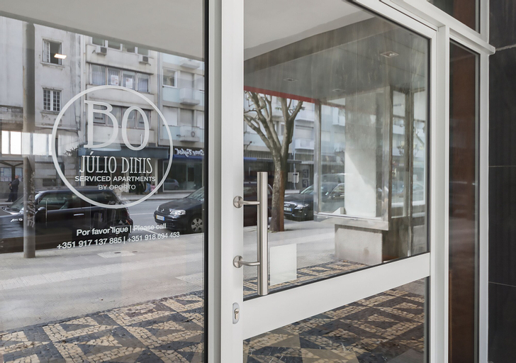BO - Julio Dinis * Apartments & Parking, Porto