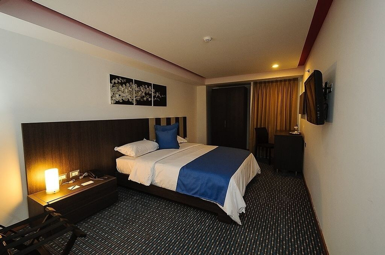 Hotel Alex, Libertador