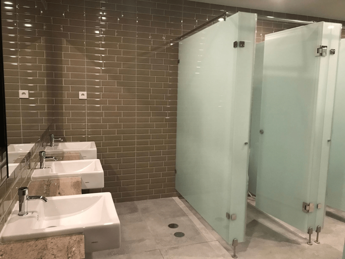 Bathroom 5, PassGo Digital Airport Hotel Terminal 2 Soekarno Hatta, Tangerang