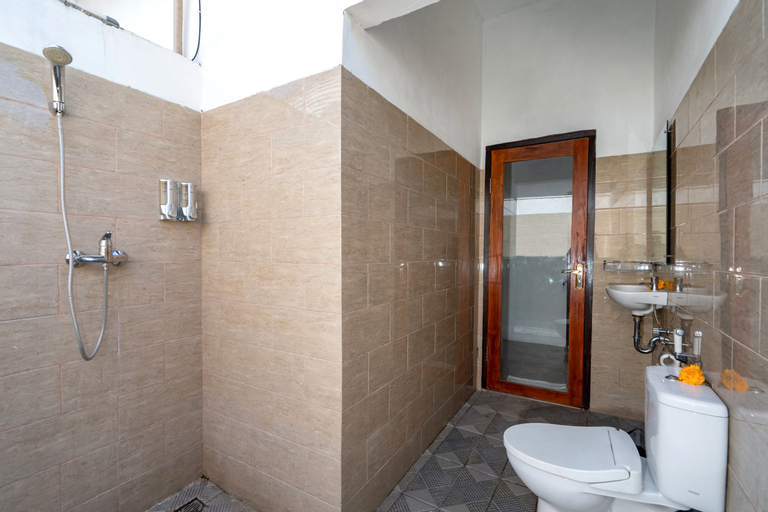 Bathroom 7