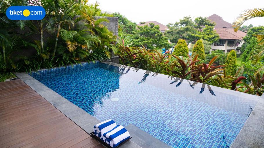 Swimming Pool 8