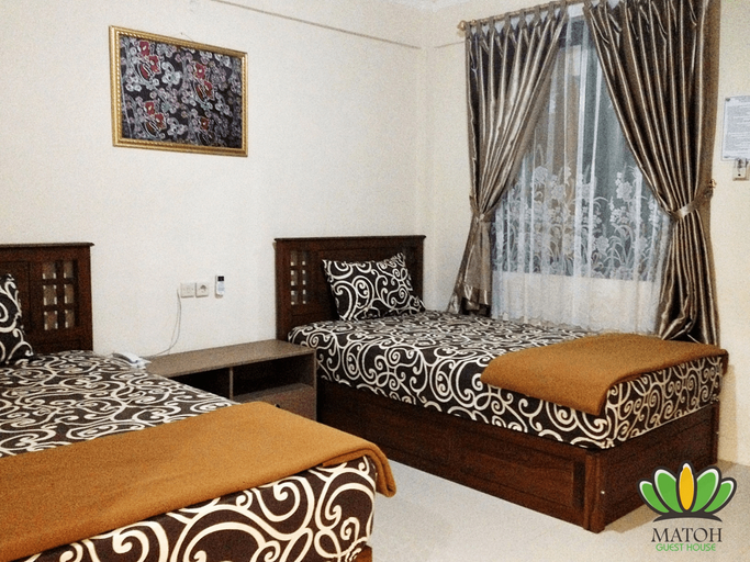 Matoh Guesthouse Syariah Room Type - Deluxe Room (2 single Bed)