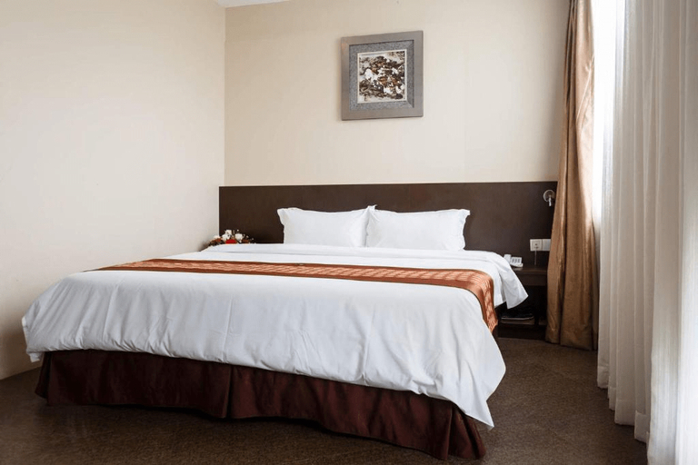 56 Hotel Room Type - Superior King (Bed and Breakfast)