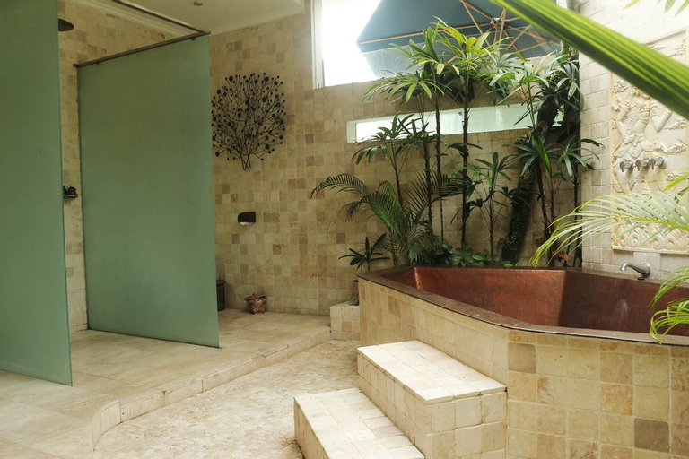 Bathroom 6