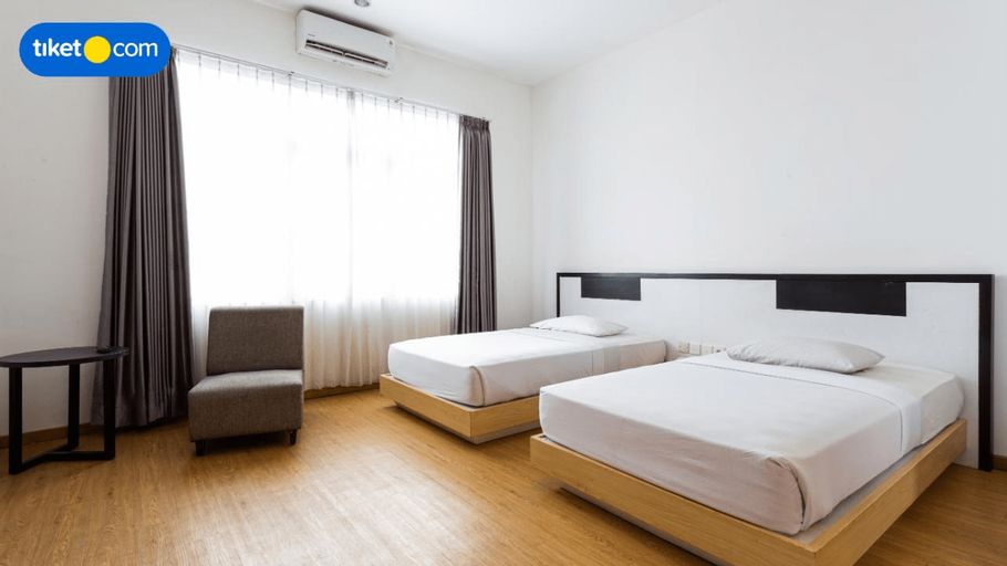 Bedroom 12