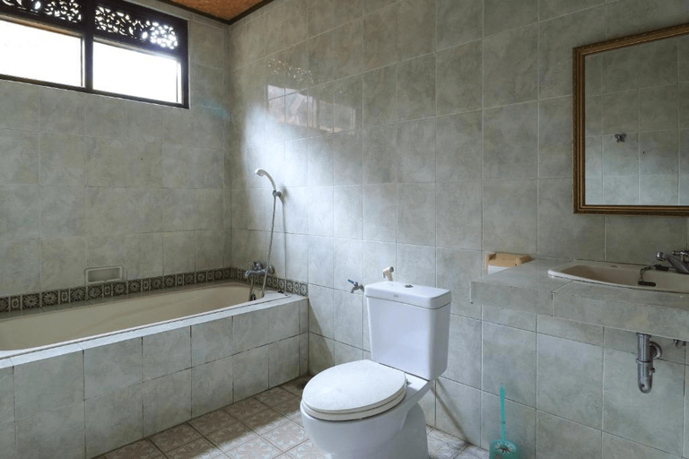 Bathroom 5, Sunarta House Homestay, Gianyar