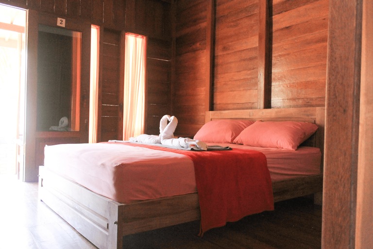 Bedroom 2, Watukarung Prapto Homestay, Pacitan