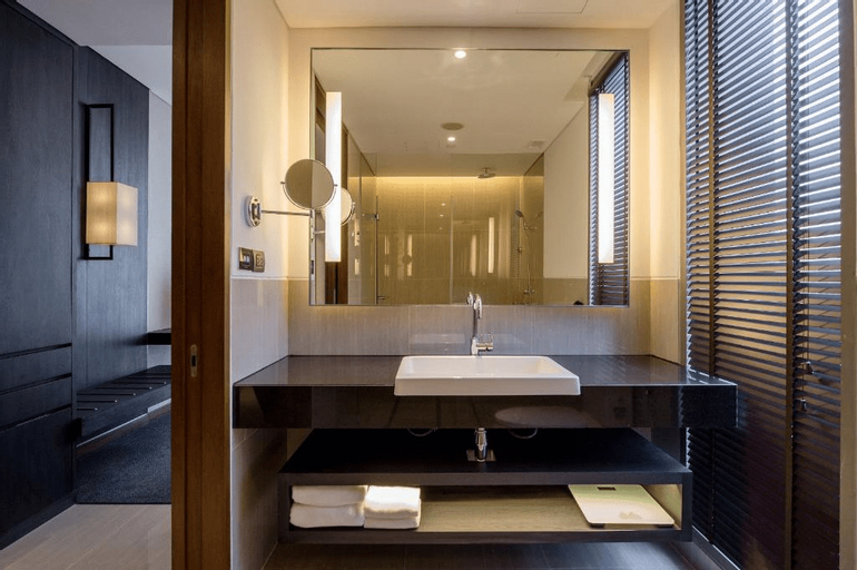 Bathroom 6