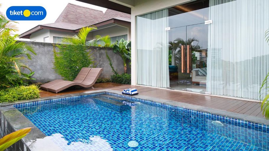 Swimming Pool 10