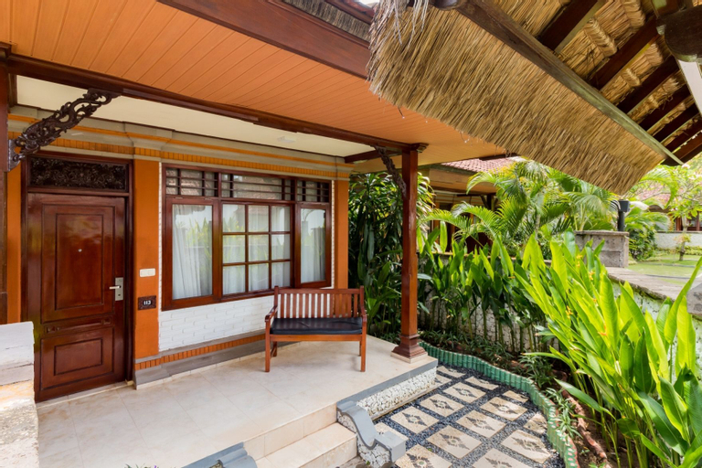 Exterior & Views 8