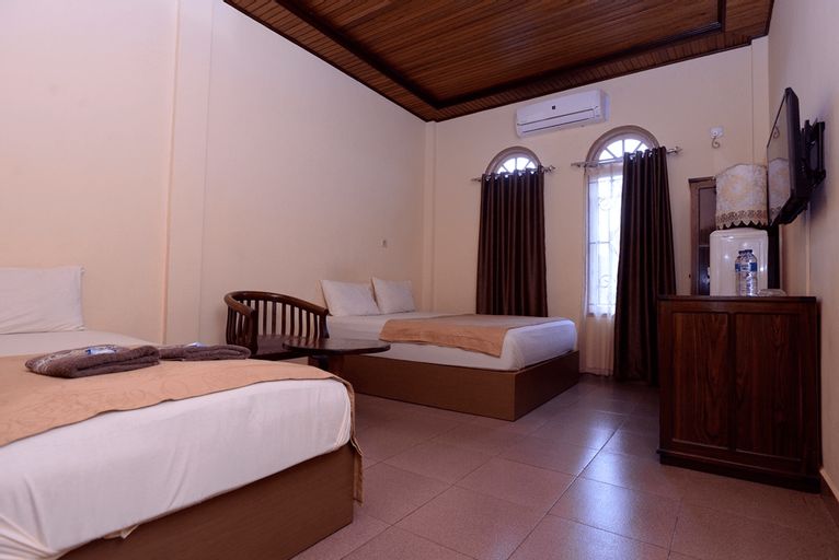 Bedroom 13