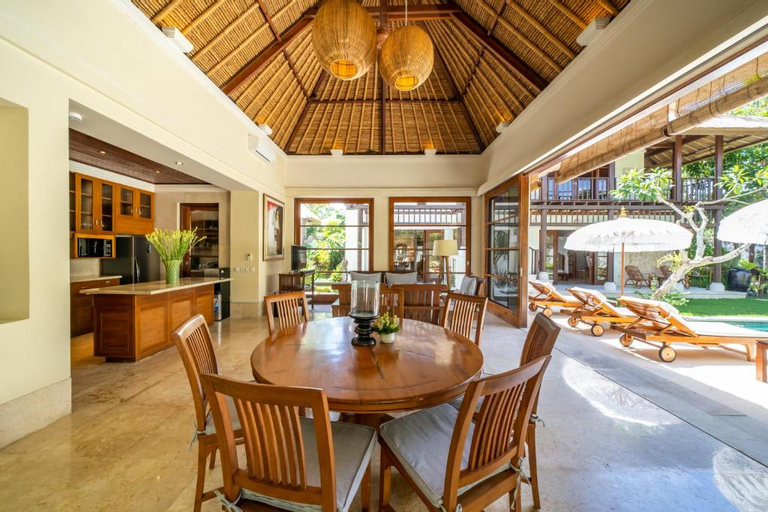 Dining Room 26