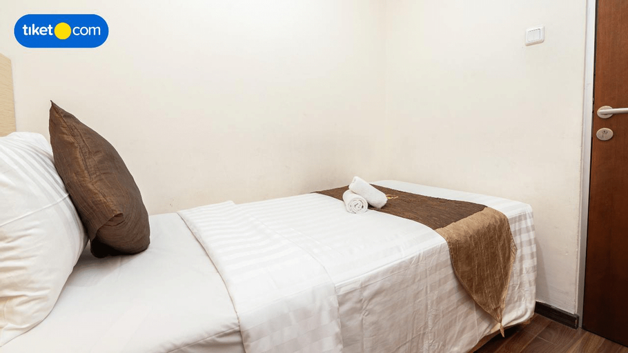 Bedroom 13