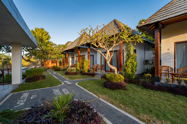 Exterior 6