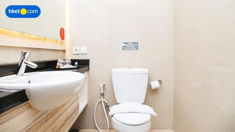 Bathroom 7