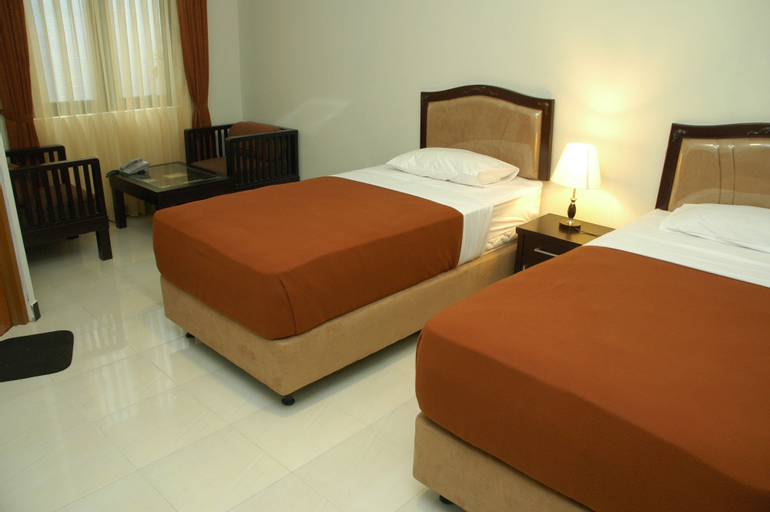 Hotel Unik, Bandung