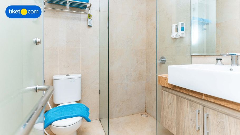 Bathroom 22