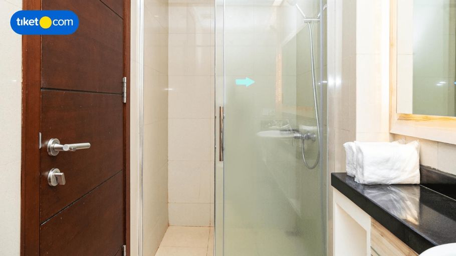 Bathroom 8