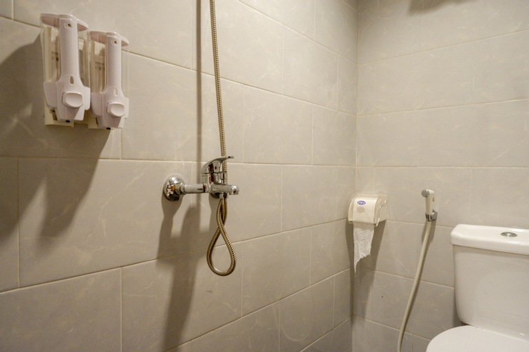 Bathroom 23