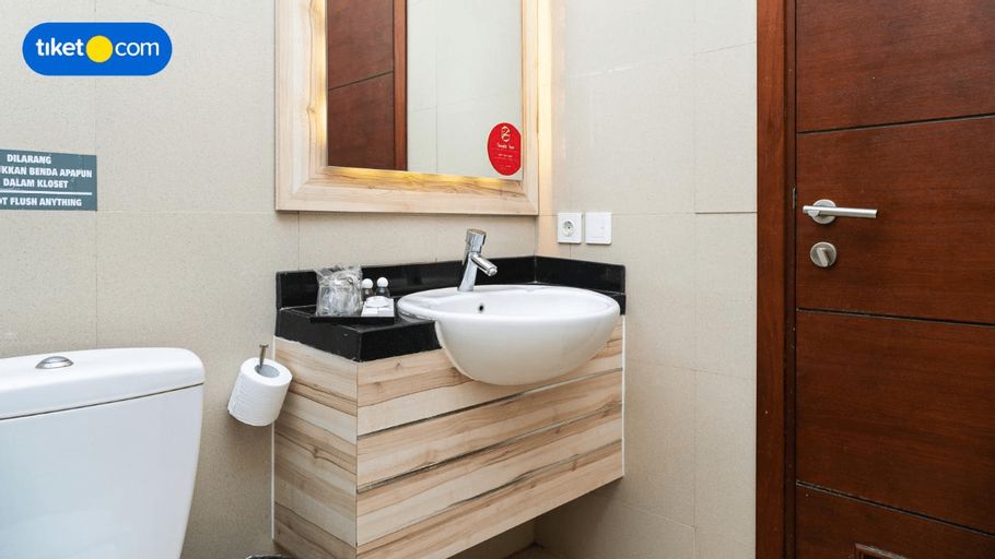 Bathroom 8