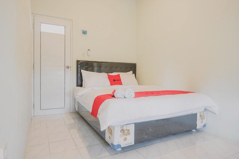 Bedroom 8
