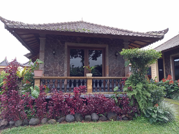 Exterior & Views 1