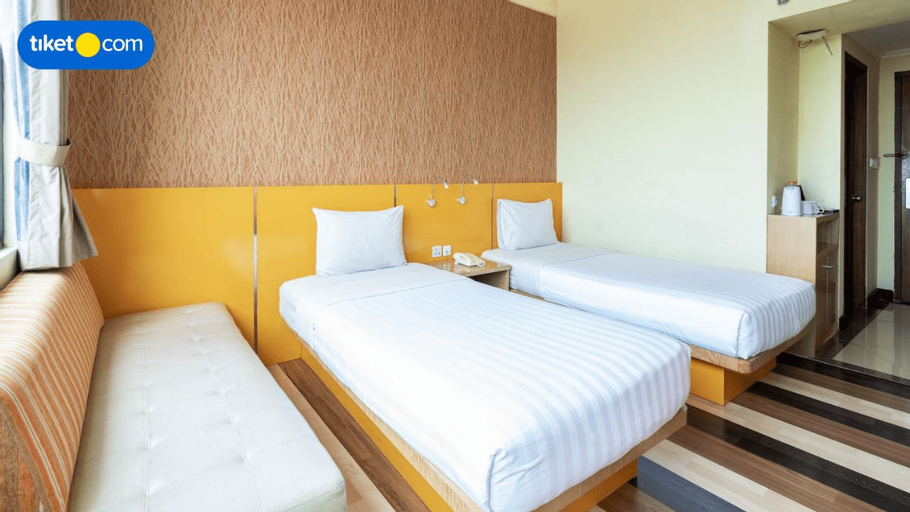 Bedroom 13