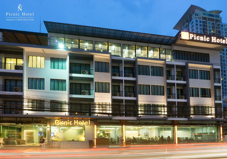 Picnic Hotel Bangkok, Ratchathewi