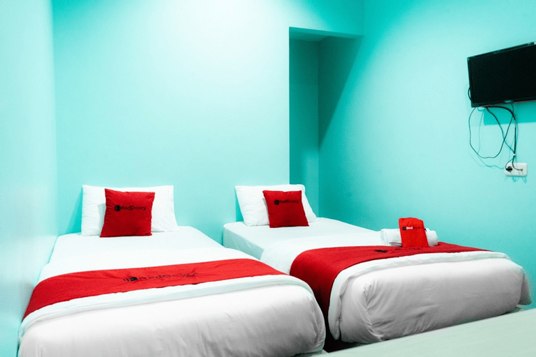 Bedroom 3, RedDoorz Near Gajah Mada Street Semarang, Semarang