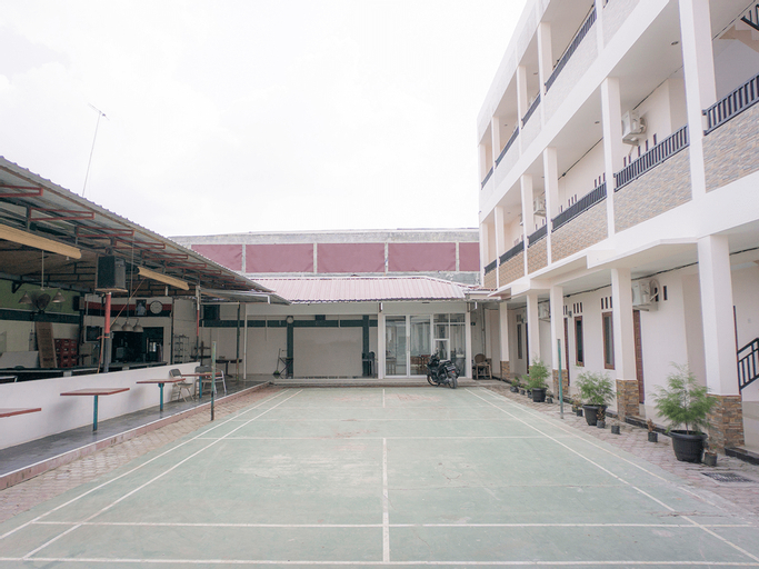 OYO Life 2354 Rose House, Medan