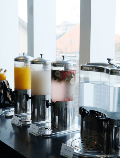 Food & Drinks 11