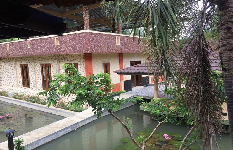 Bedroom 4, Grand Desa Resort - Cimaja, Sukabumi