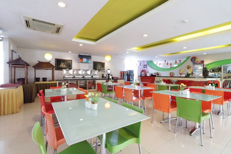 Dewarna Hotel And Convention Bojonegoro, Bojonegoro