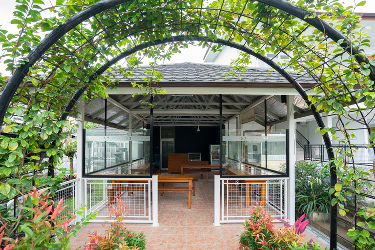OYO 2189 Rossan Villa 3 Kazanan, Bandung