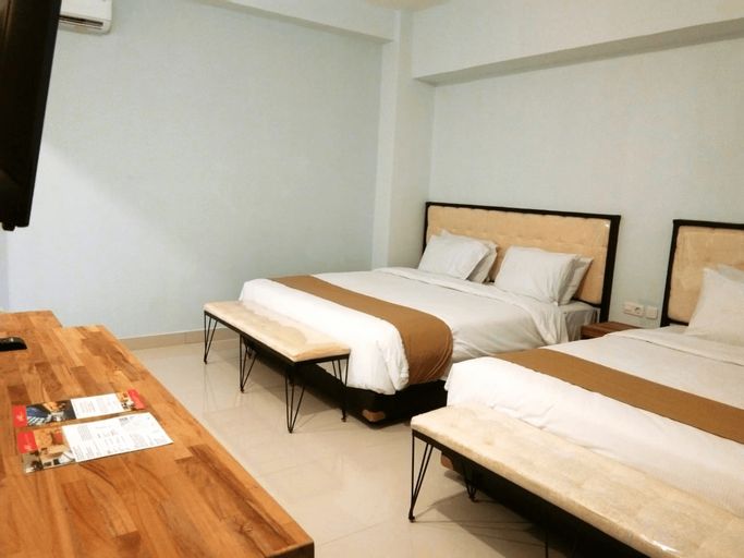 Votel Hotel Charis Tuban, Tuban