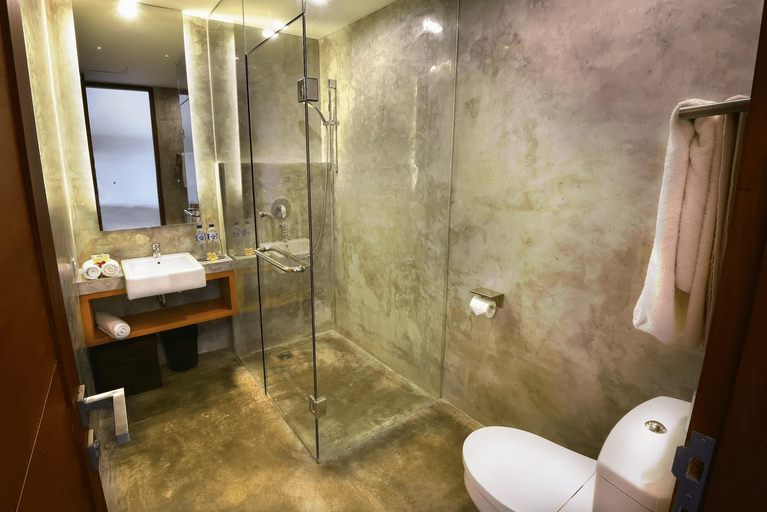 Bathroom 5, Villa Puri Ayu Sanur, Denpasar
