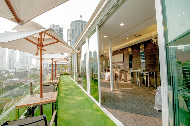 Arize Hotel Sukhumvit, Wattana