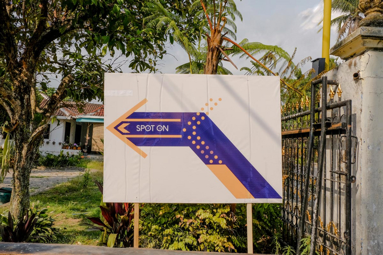 SPOT ON 1847 Hotel Maya, Blitar