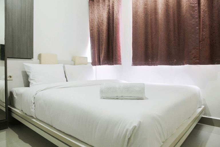 1BR with Working Space The Oasis Apartment Cikarang By Travelio, Cikarang